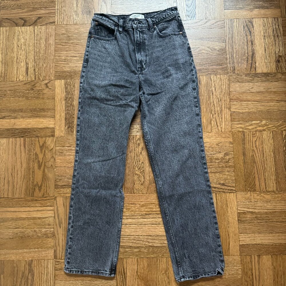 A&F Ultra High Rise 90s Straight Jean - Picture 2 of 5